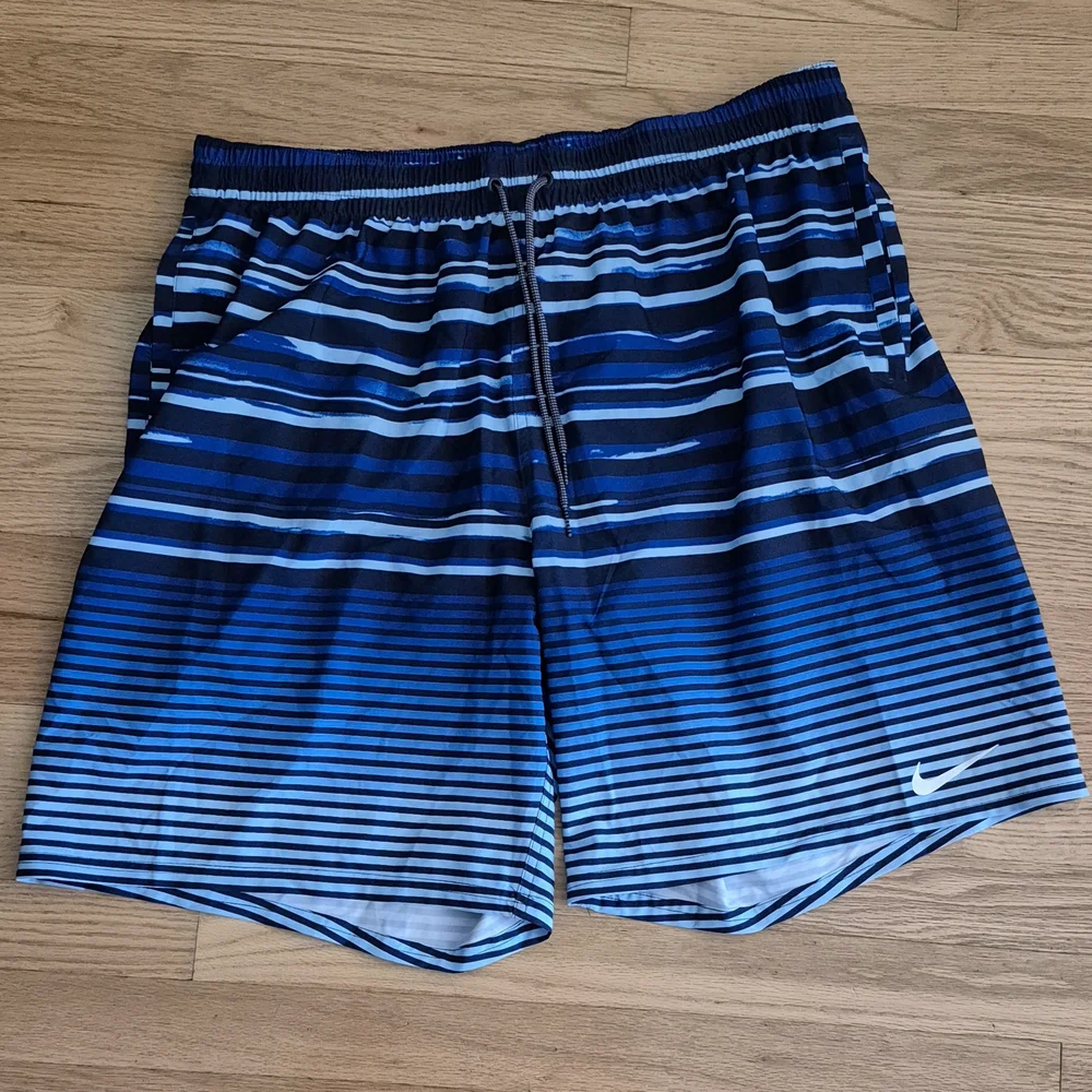 NEW Nike Men's XXL Navy Blue Fade Striped Breaker 9